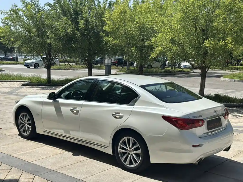 Infiniti Q50L — миниатюра 3