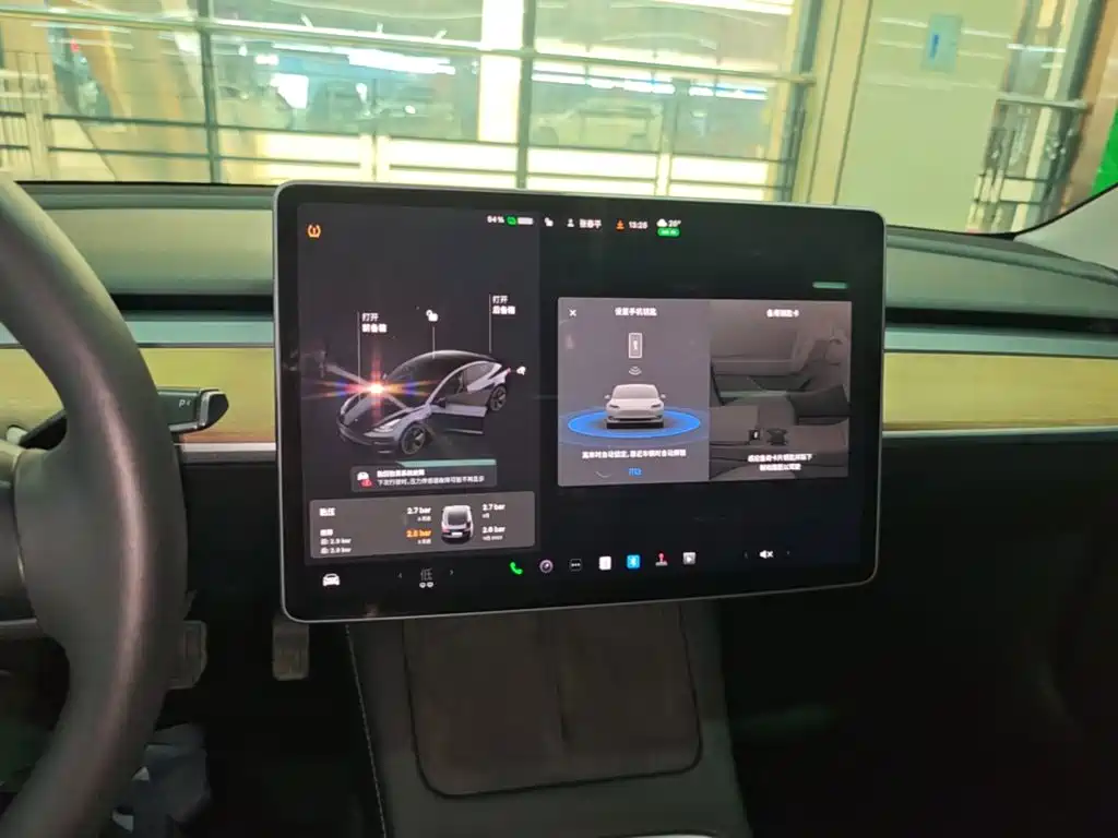 Tesla Model 3 — миниатюра 13