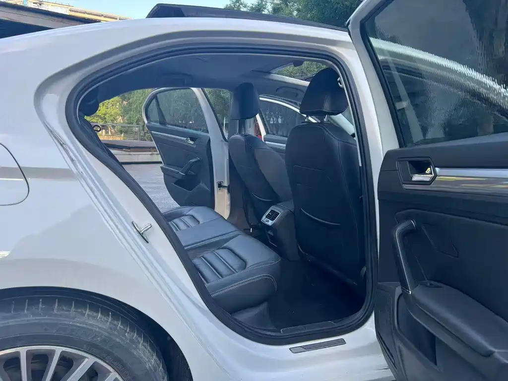 Volkswagen Lamando — миниатюра 13