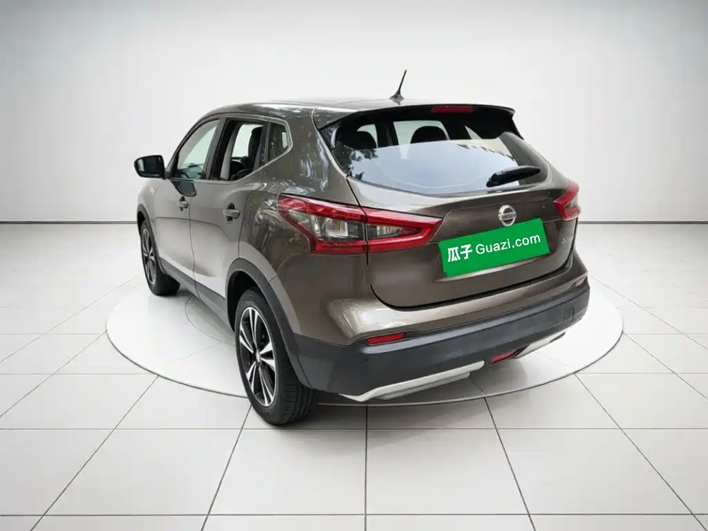 Nissan Qashqai — миниатюра 4