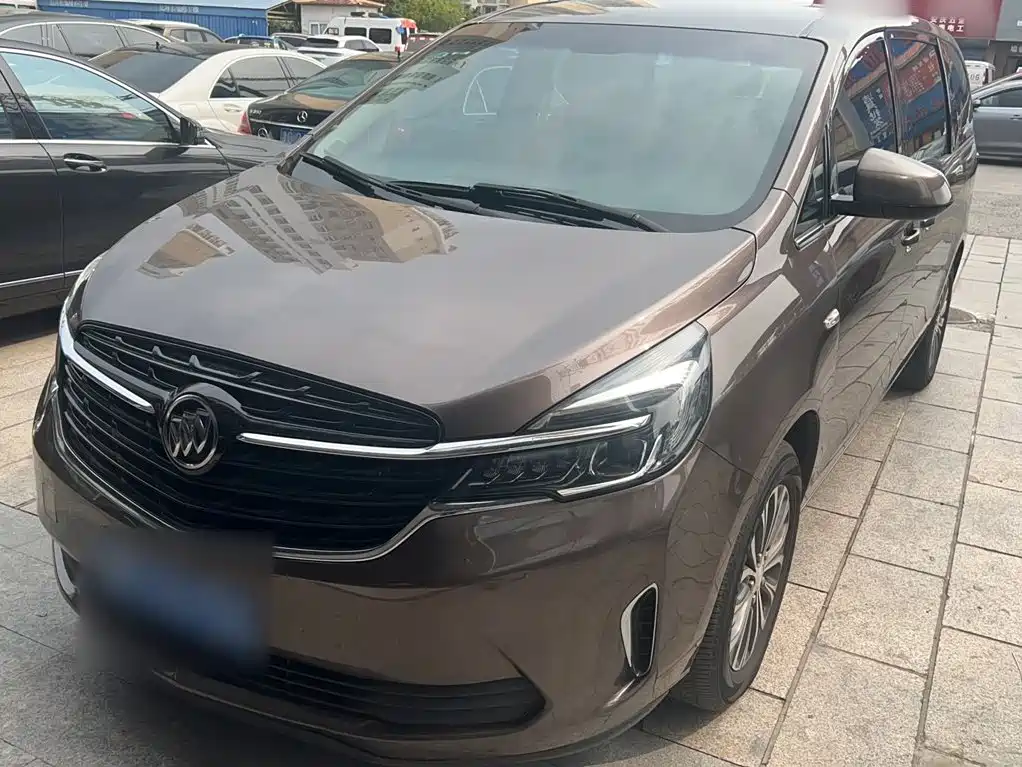 Buick GL8 — миниатюра 2