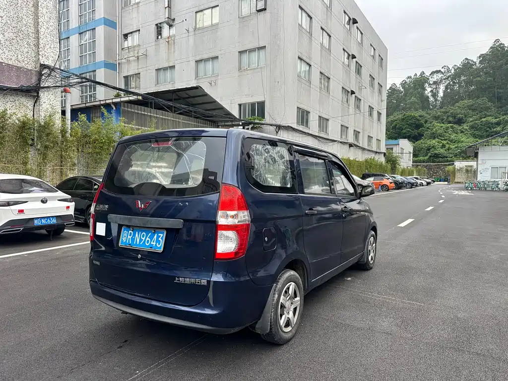 Wuling Hongguang — миниатюра 5