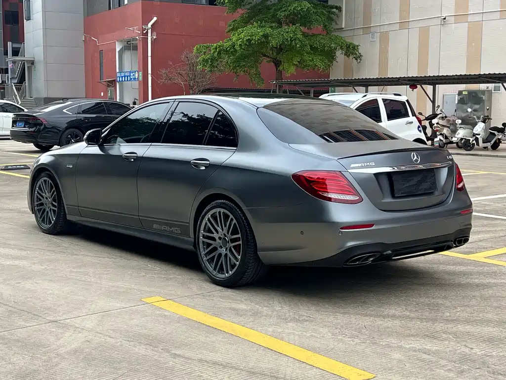 Mercedes-Benz E-Class AMG — миниатюра 3