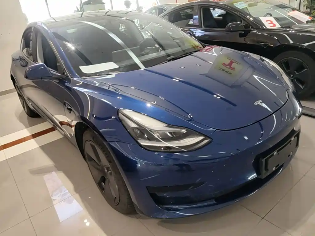 Tesla Model 3 — миниатюра 4