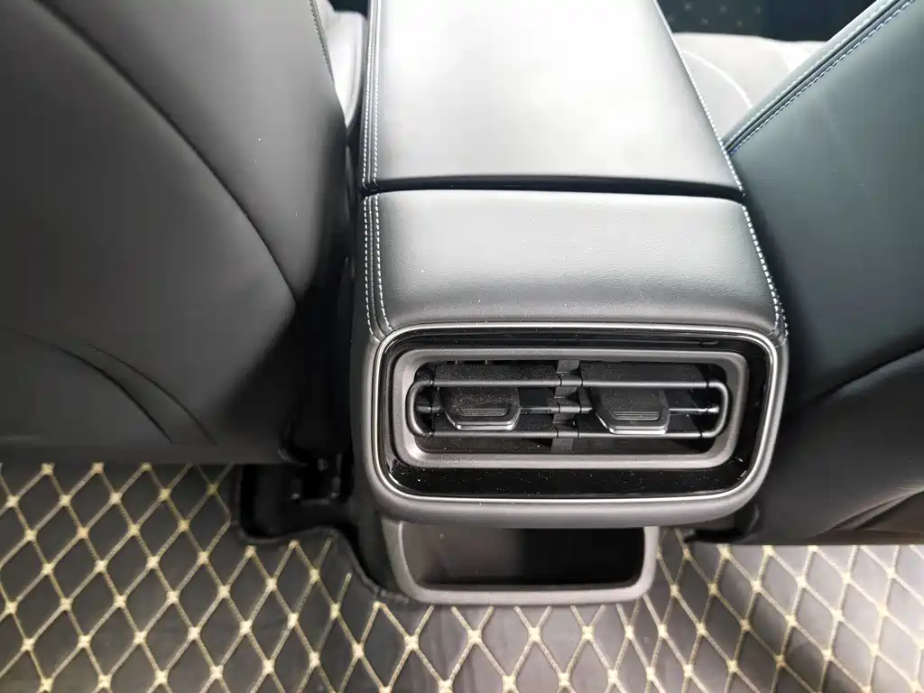 Geely Xingrui — миниатюра 10