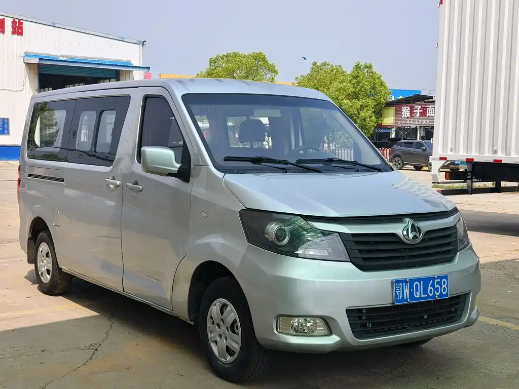 Kaicheng Ruixing M70 — миниатюра 2