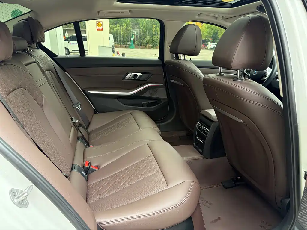 BMW i3 — миниатюра 14