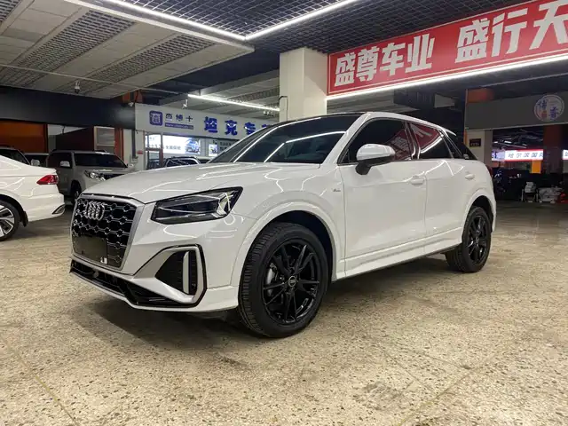 AUDI Q2L 2023