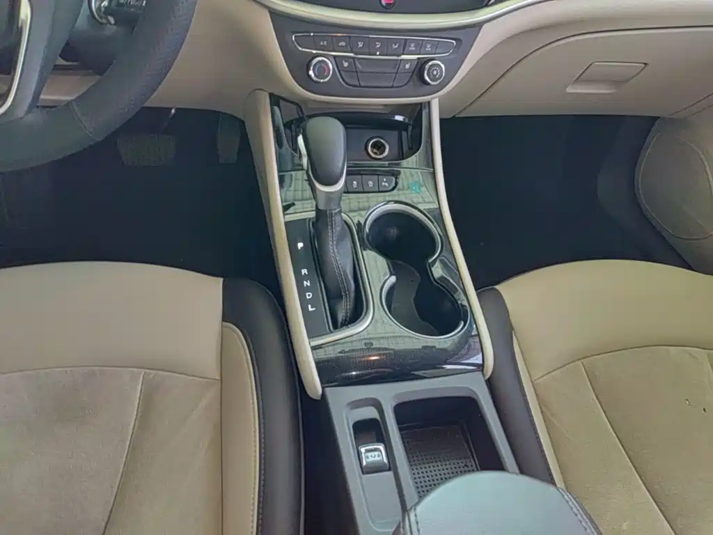 Buick Verano — миниатюра 14
