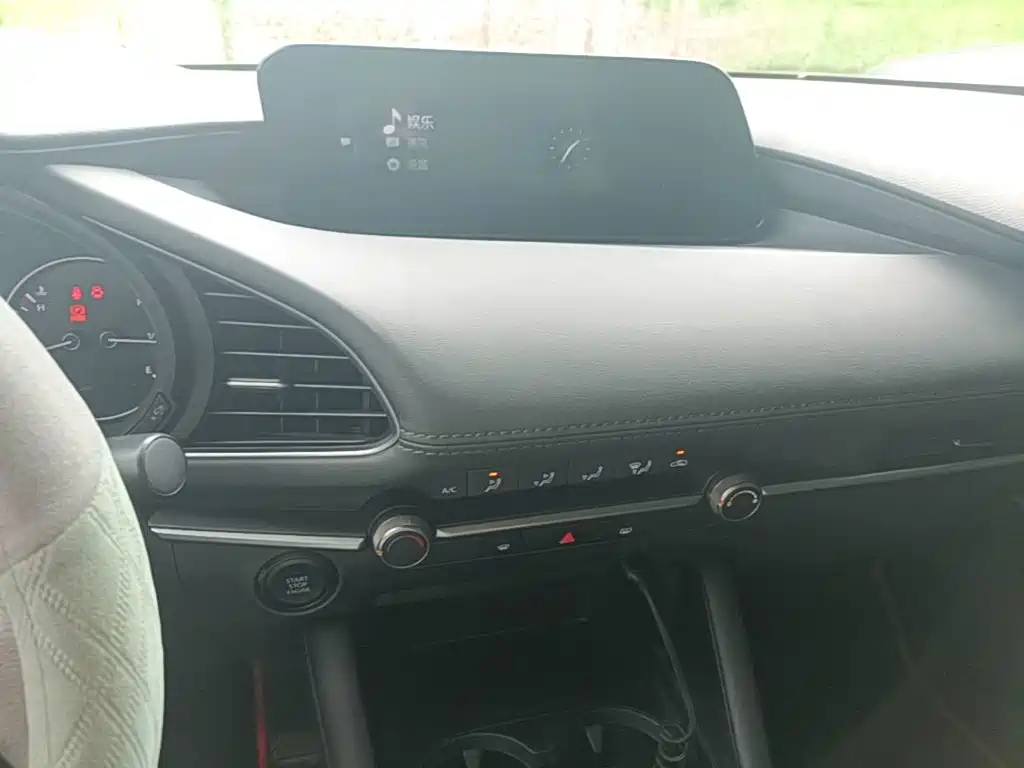 Mazda 3 Axela — миниатюра 13