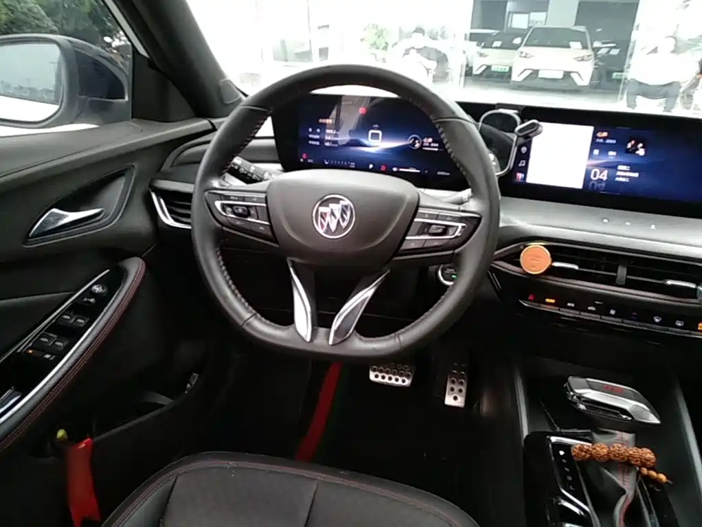Buick Verano — миниатюра 11