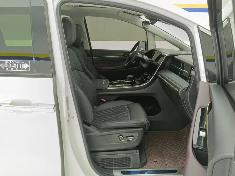GAC Motor Trumpchi M8 — миниатюра 8