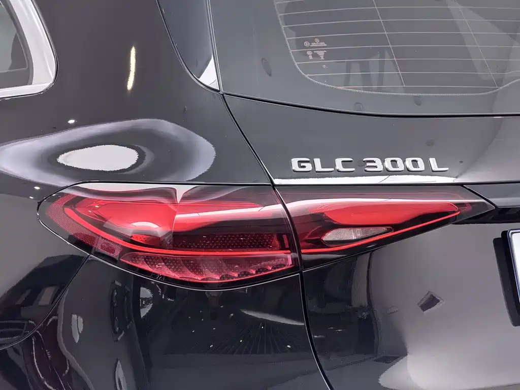 Mercedes-Benz GLC — миниатюра 16