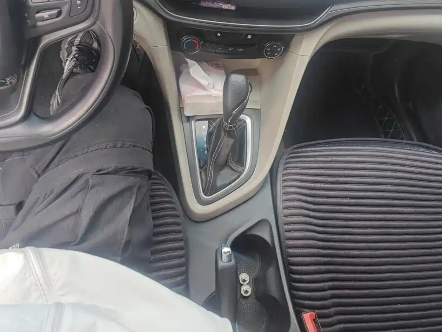 Buick Excelle — миниатюра 16