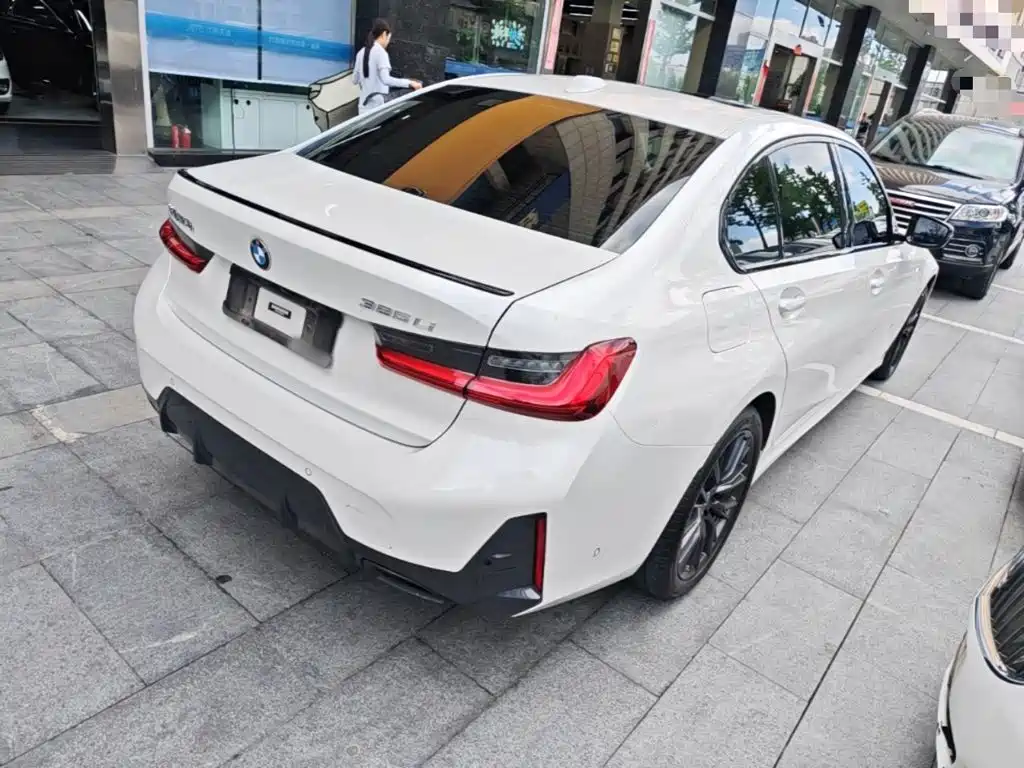 BMW 3 Series — миниатюра 7