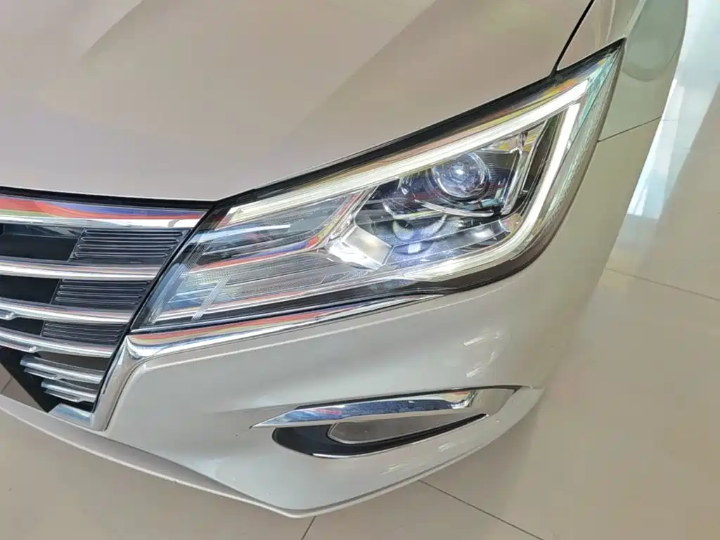 Roewe i5 — миниатюра 24