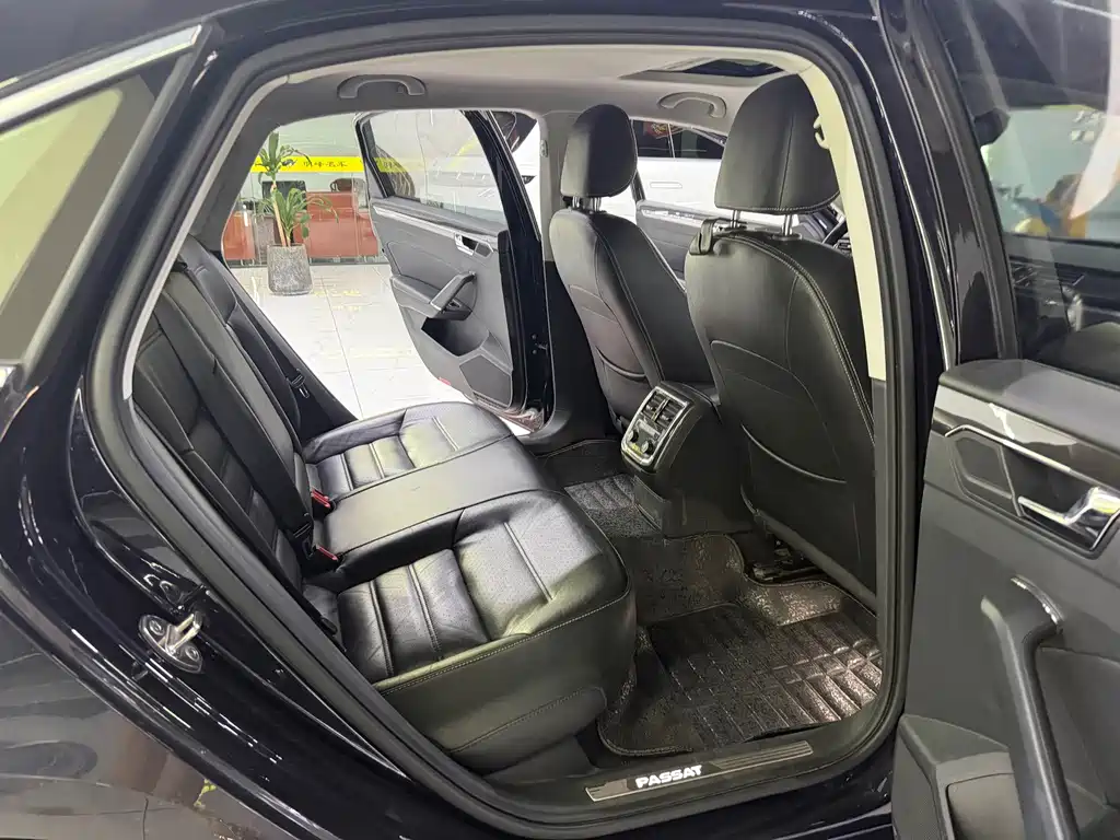Volkswagen Passat — миниатюра 9