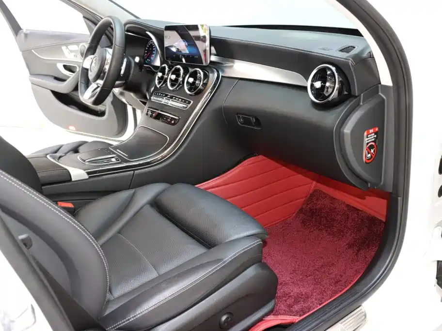 Mercedes-Benz C-Class — миниатюра 8