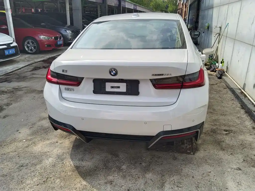 BMW i3 — миниатюра 8