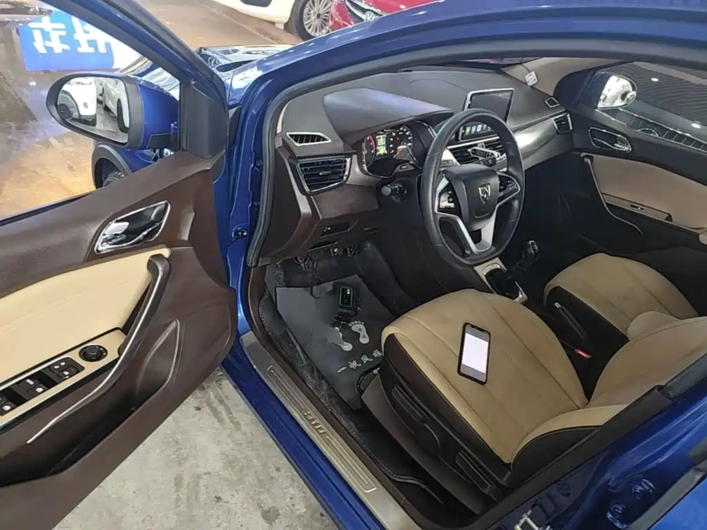 Baojun 310W — миниатюра 16