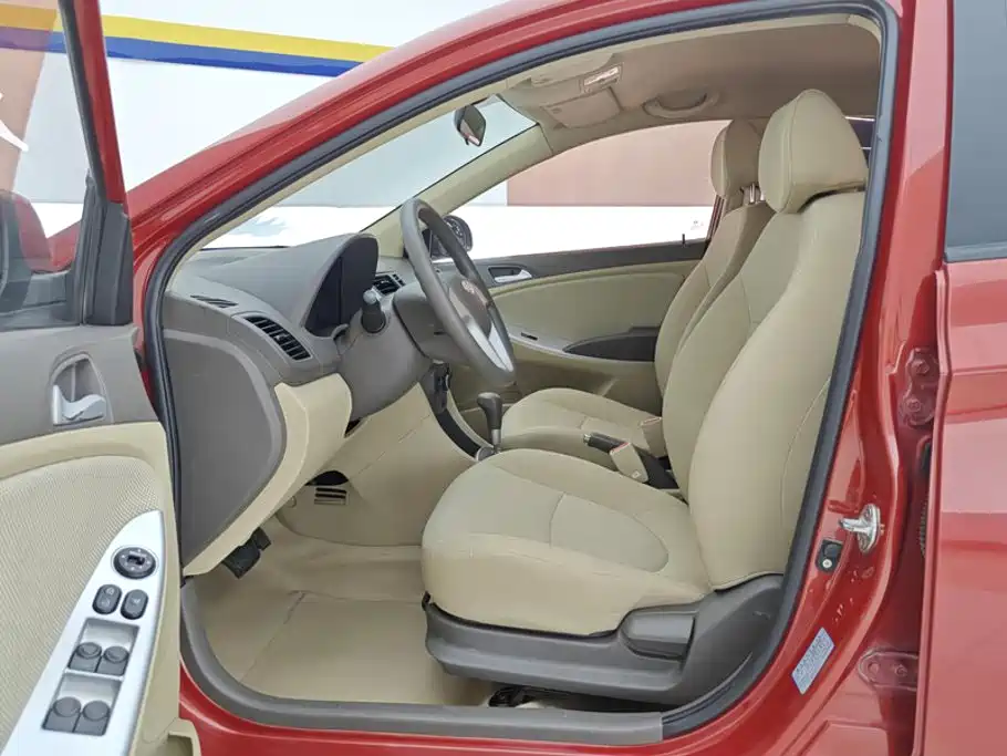 Hyundai Verna — миниатюра 9