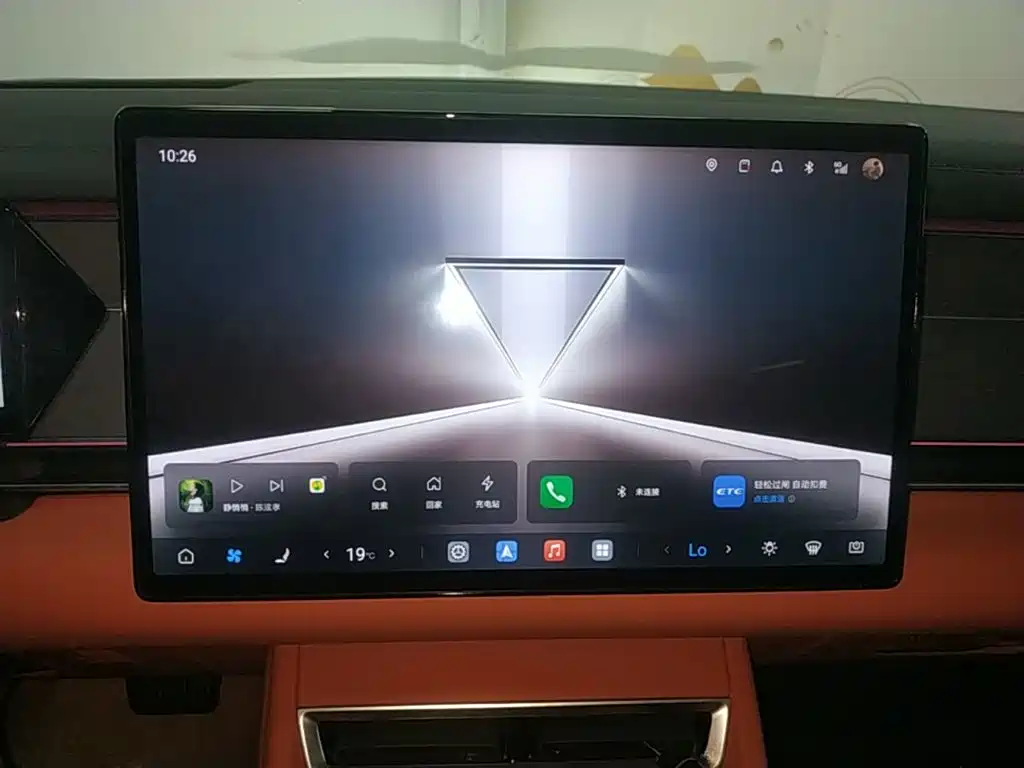 BYD Дон Л. — миниатюра 13