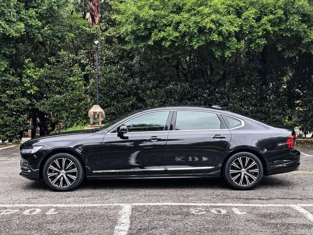Volvo S90 — миниатюра 15