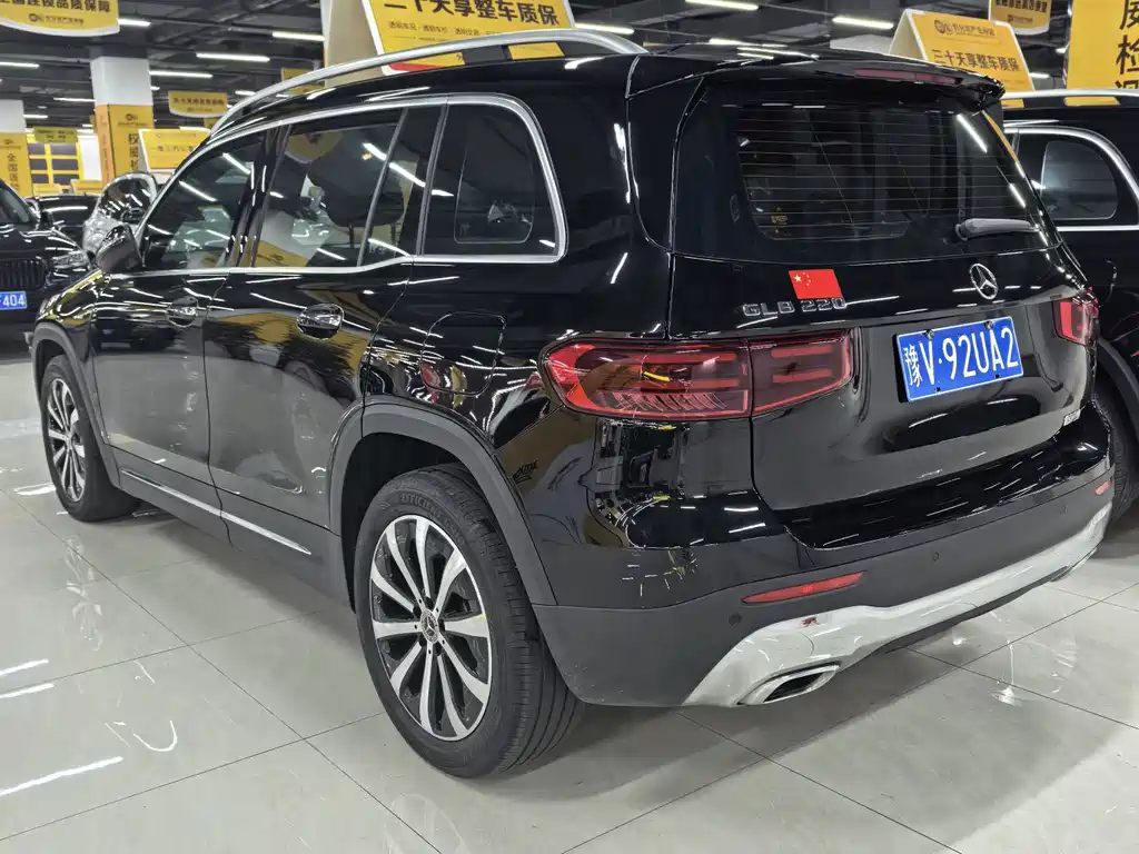 Mercedes-Benz GLB — миниатюра 15