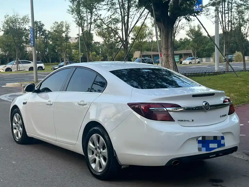 Buick Regal — миниатюра 6