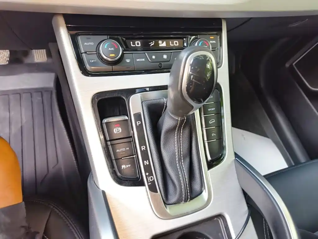 Geely Boyue — миниатюра 10