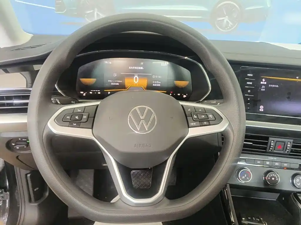 Volkswagen Passat — миниатюра 11