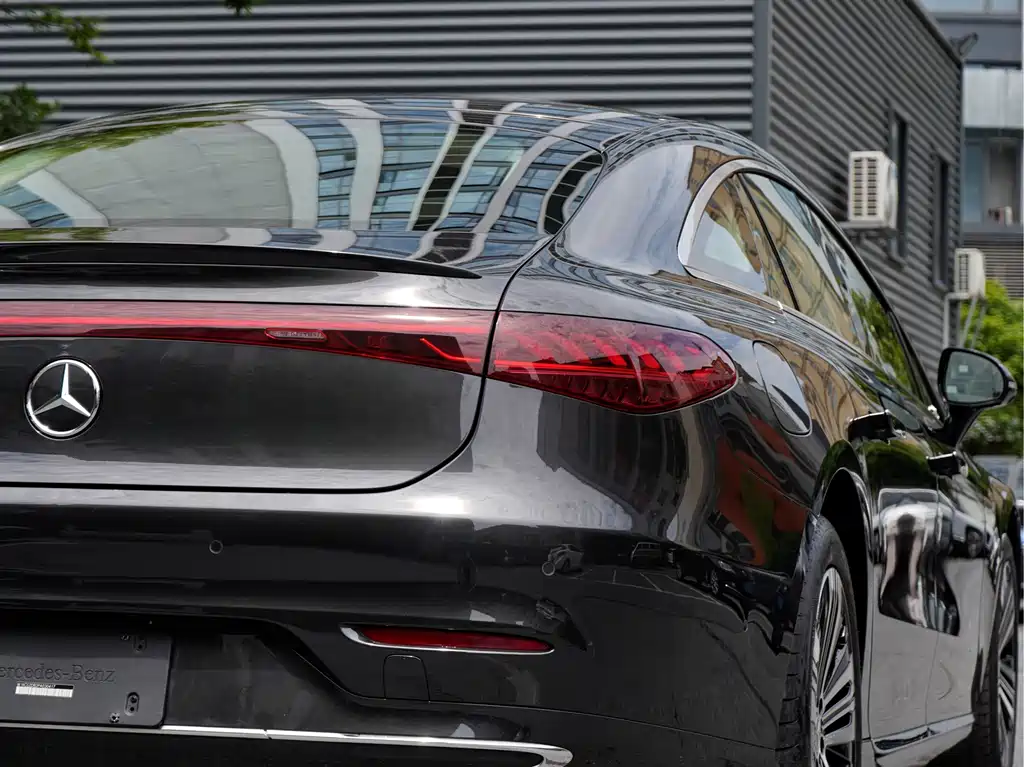 Mercedes-Benz EQS 2023 450+