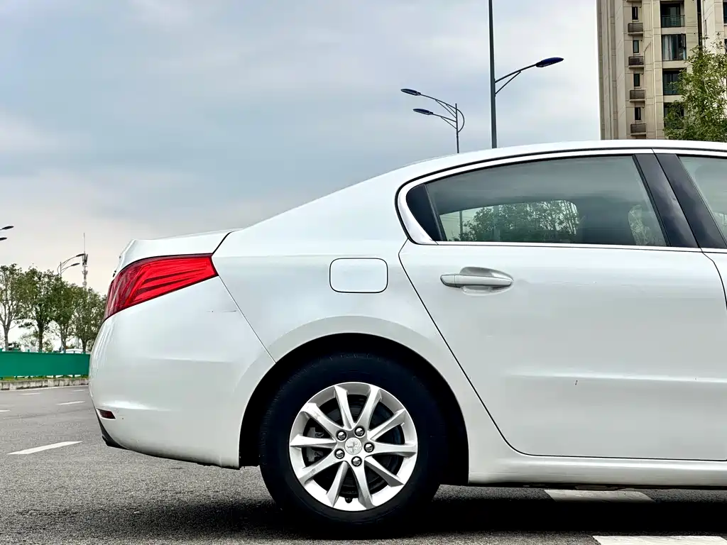 Peugeot 508 2.0L 2nd Anniversary Commemorative Auto Sunroof Classic Edition, фото 11
