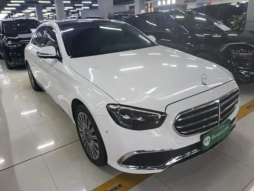 Mercedes-Benz E-Class — миниатюра 4