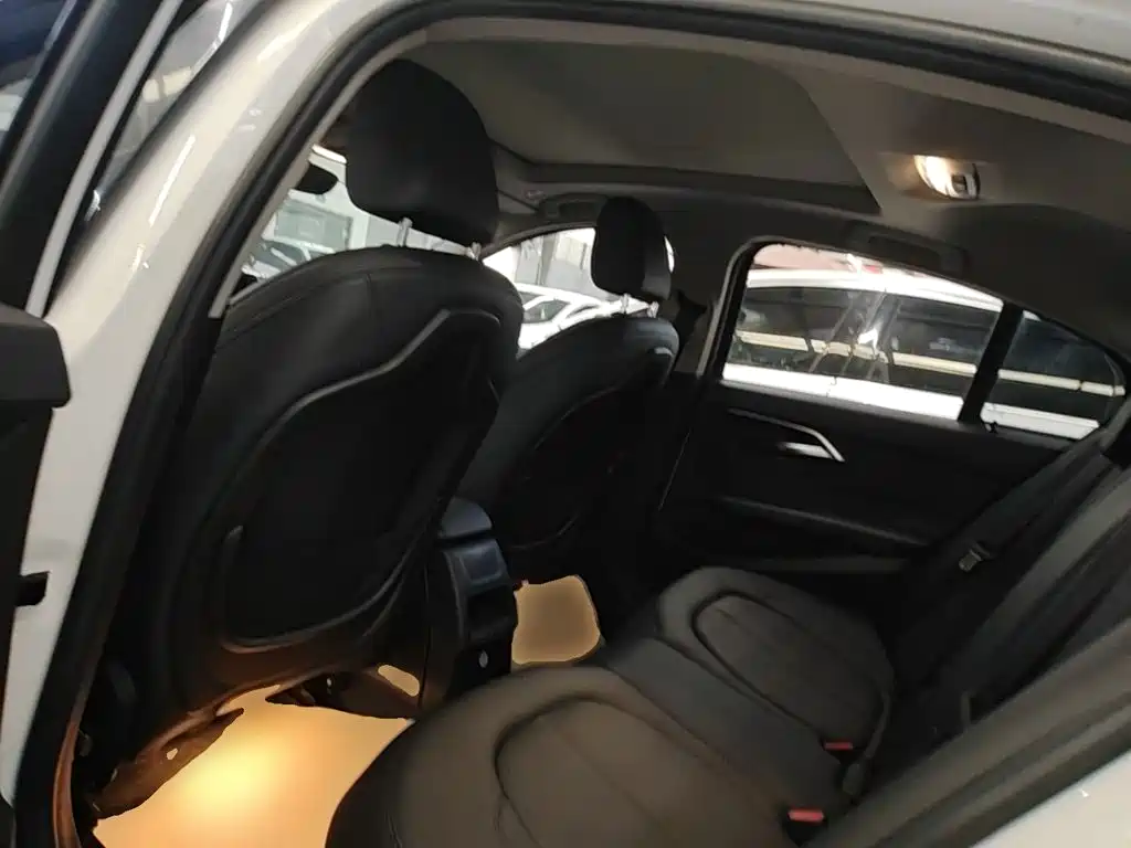 BMW 1 Series — миниатюра 17