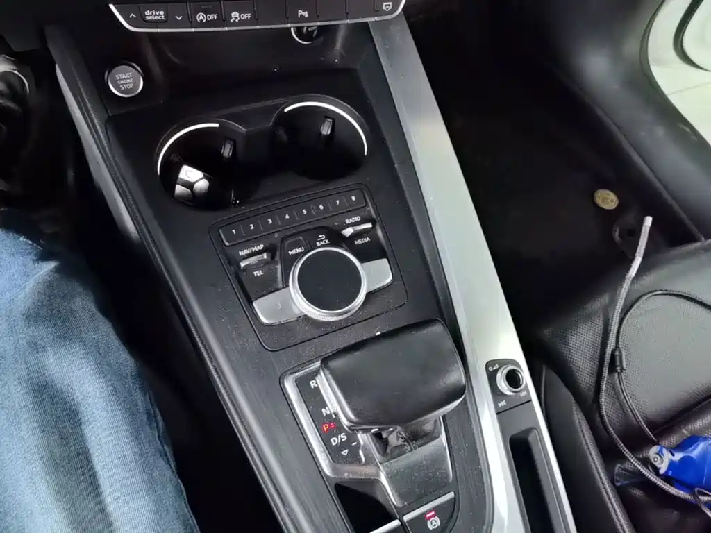 Audi A4L — миниатюра 14