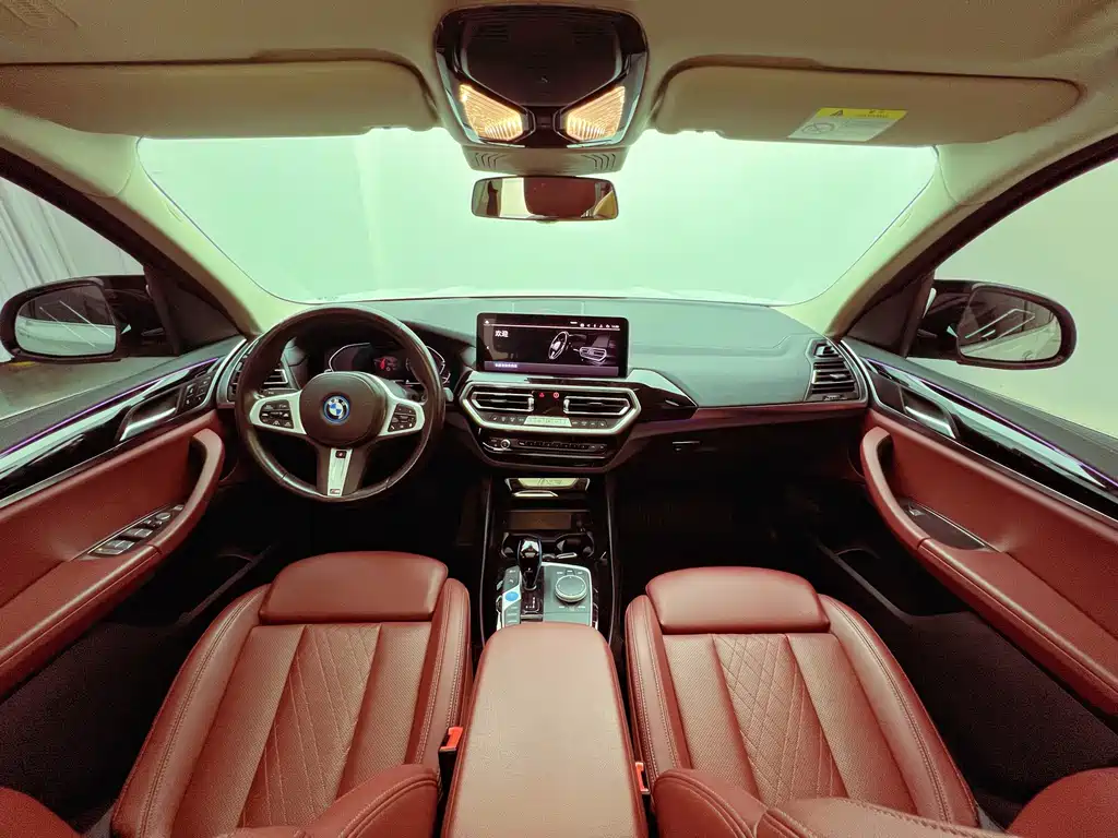 BMW iX3 — миниатюра 15