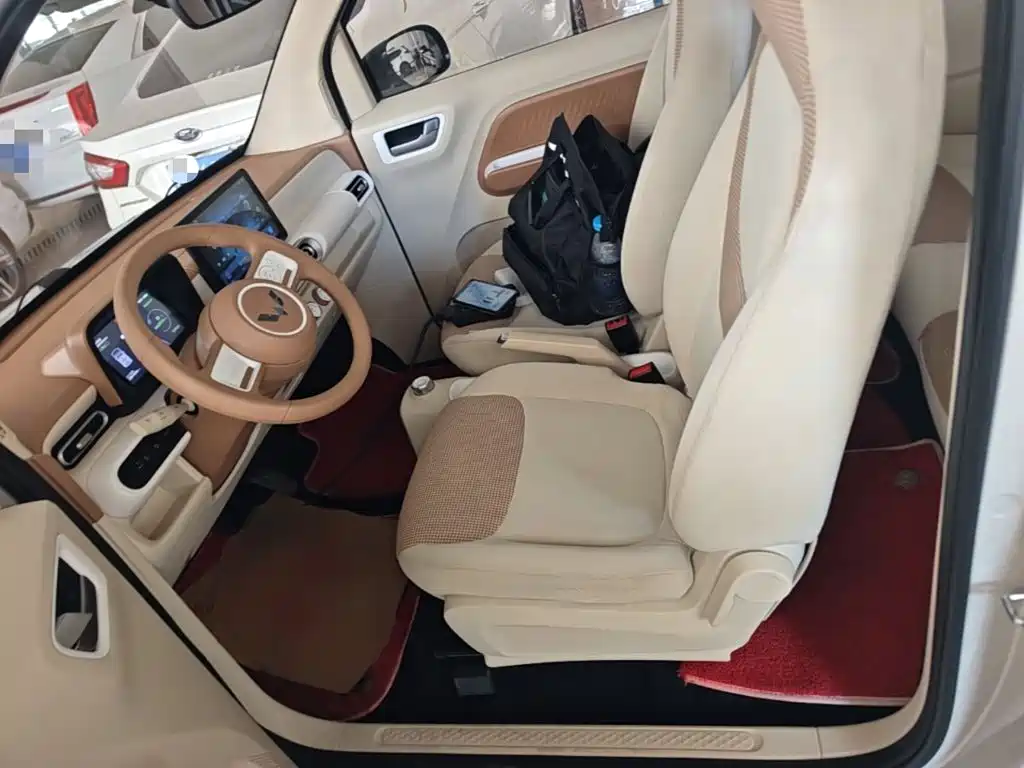 Wuling MINIEV — миниатюра 15