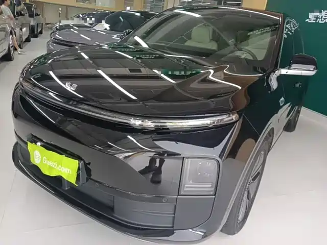 Li Auto L6