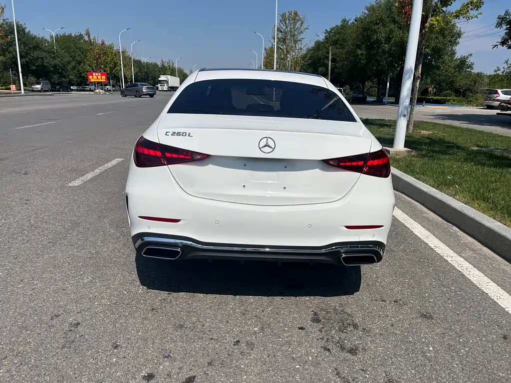 Mercedes-Benz C-Class — миниатюра 18