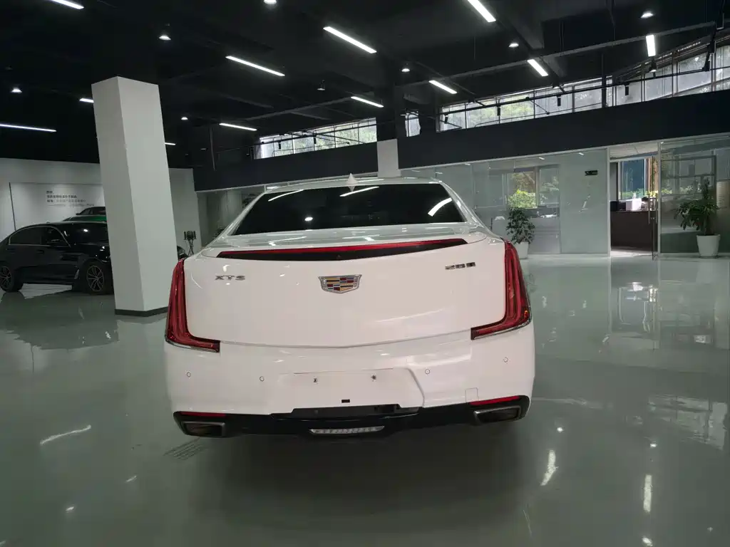 Cadillac XTS — миниатюра 11