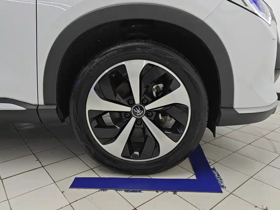 BYD PLUS New Energy — миниатюра 6