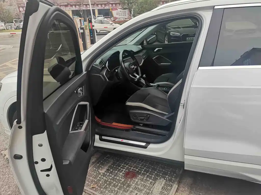 Audi Q3 — миниатюра 9