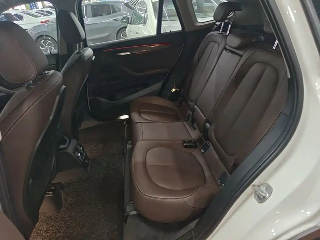 BMW X1 — миниатюра 17