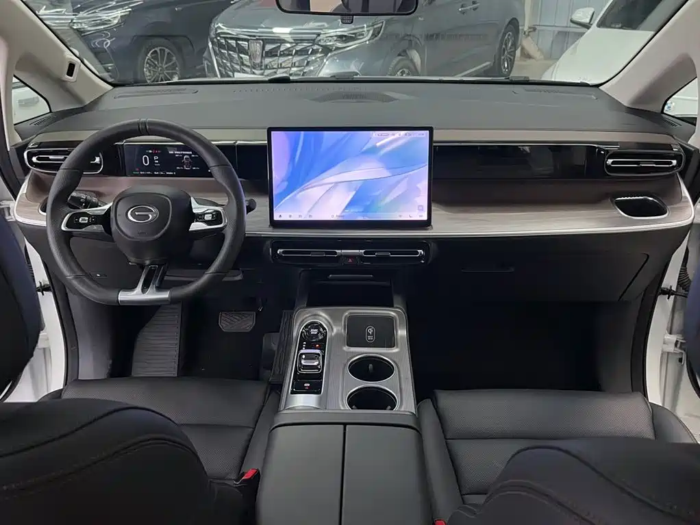 GAC Motor Trumpchi E8 PHEV — миниатюра 21