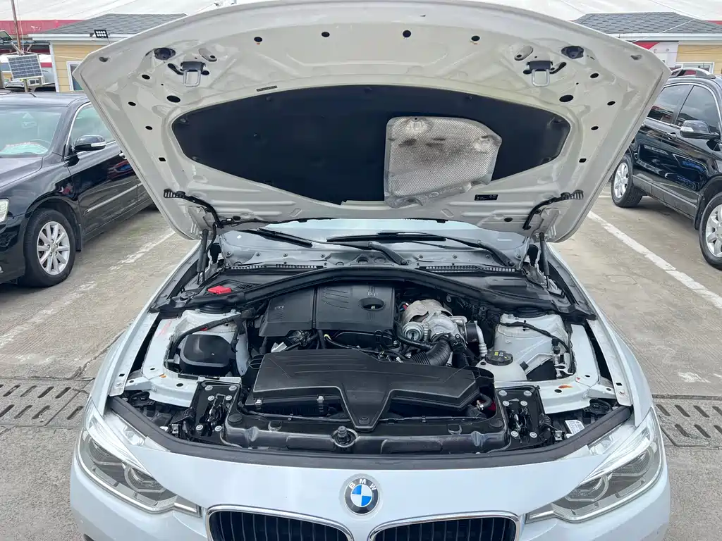 BMW 3 Series — миниатюра 24