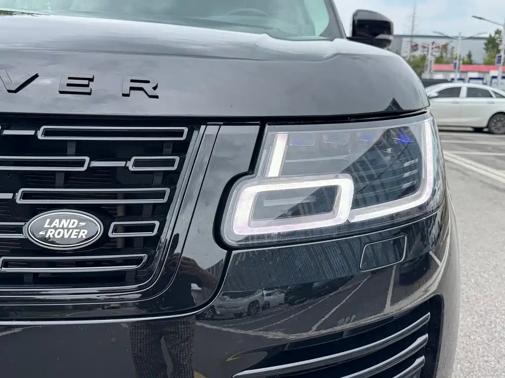 Land Rover Range Rover — миниатюра 20