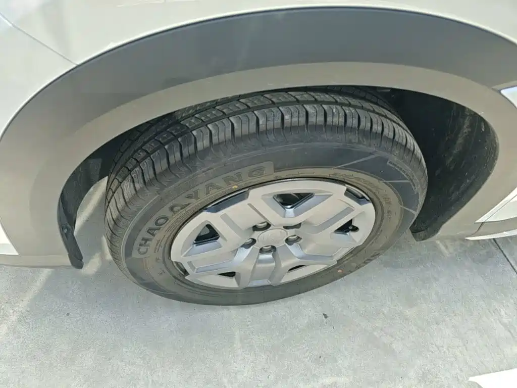 BYD Yuan UP — миниатюра 23