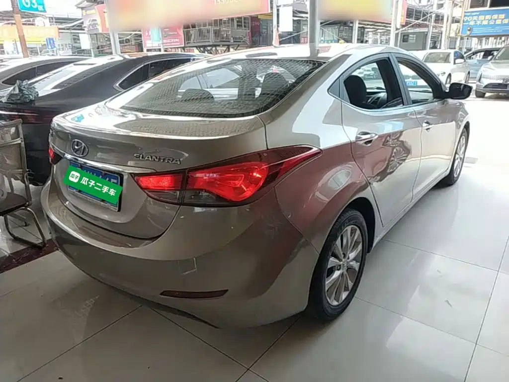 Hyundai Elantra Langdong — миниатюра 7