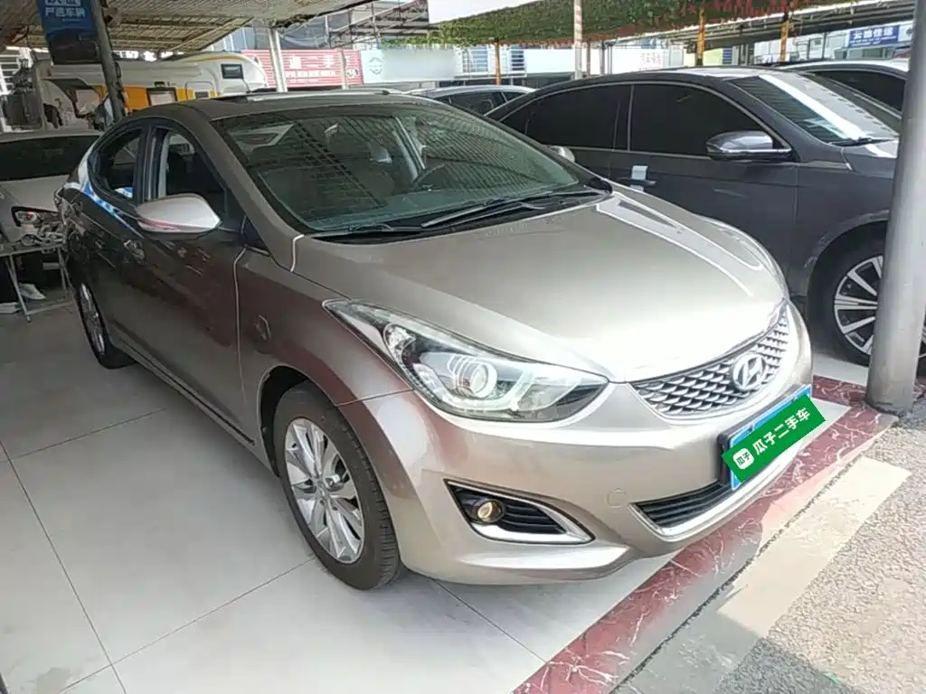 Hyundai Elantra Langdong — миниатюра 4